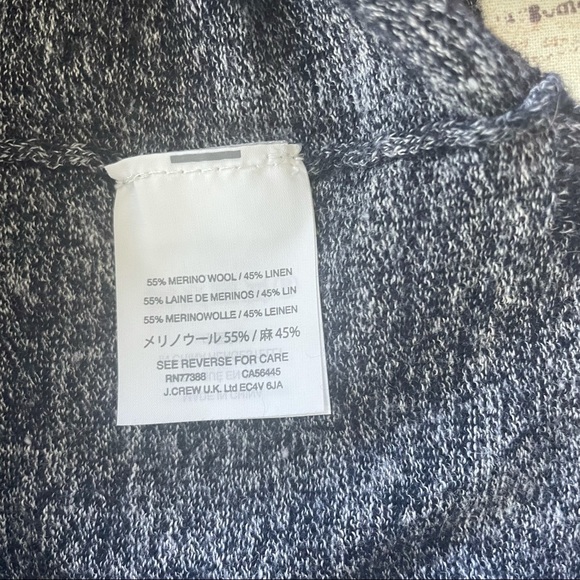 J Crew blue V neck sweater 55% merino wool 46% linen slits on side size XS - Picture 5 of 7
